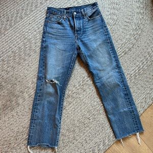 Levi cropped jeans!